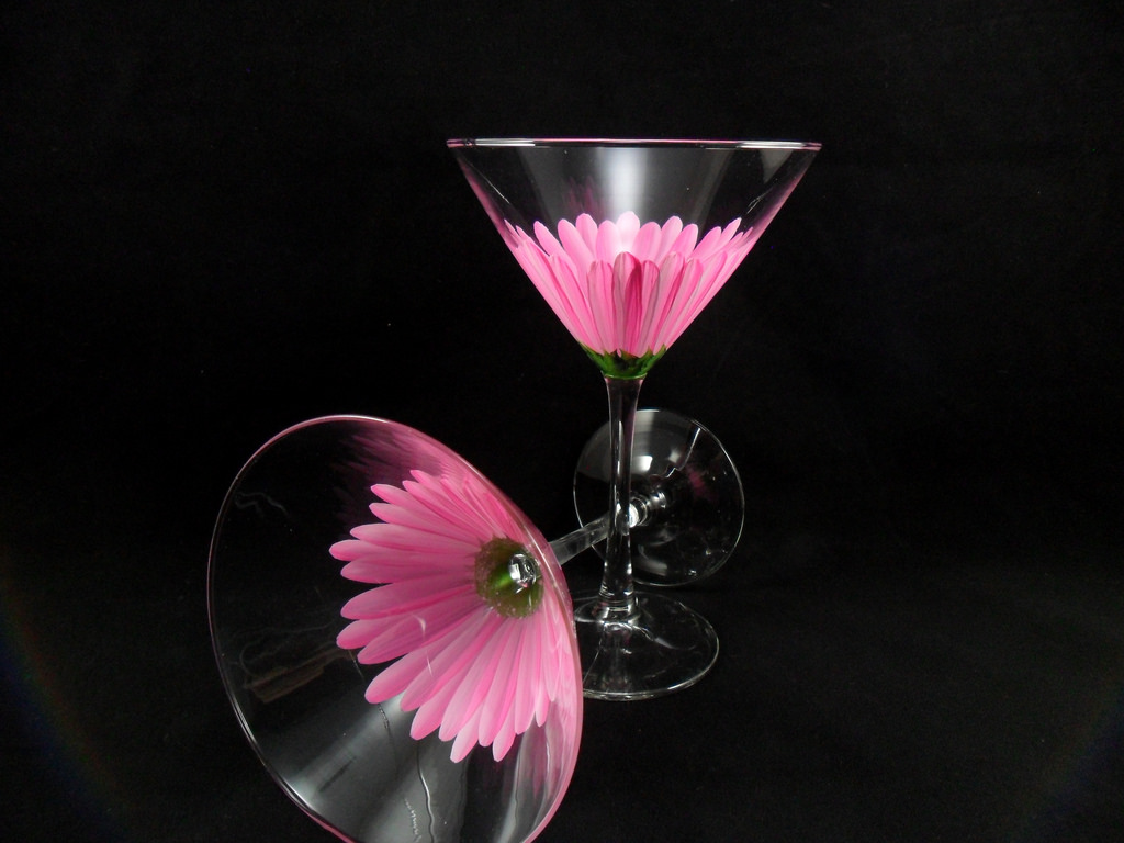 1024x768 Pink Daisy Martini Glasses Hand Painted Set Of 2 Drink - Painting Martini Glasses