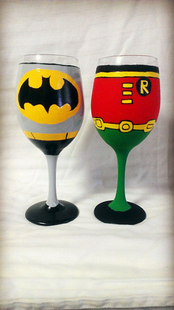 570x1013 19 Painted Wine Glass Ideas To Try This Season - Painting Martini Glasses