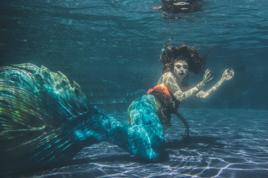 1100x733 Mermaid Tails - Painting Mermaid Tail