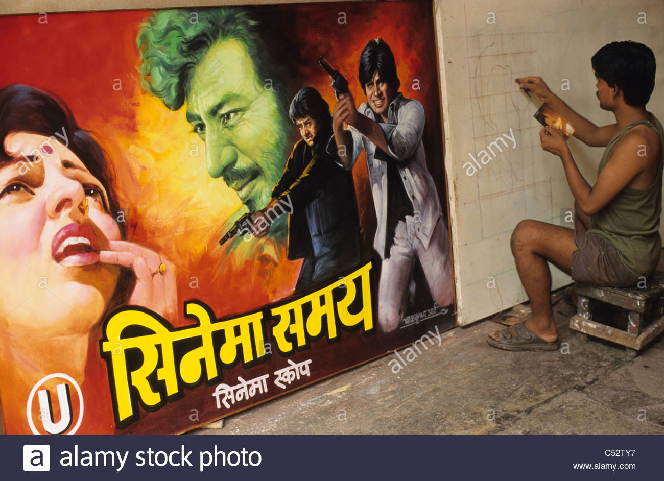 1300x942 India Mumbai, Painting Of Bollywood Movie Posters For Cinema - Painting Movie Posters
