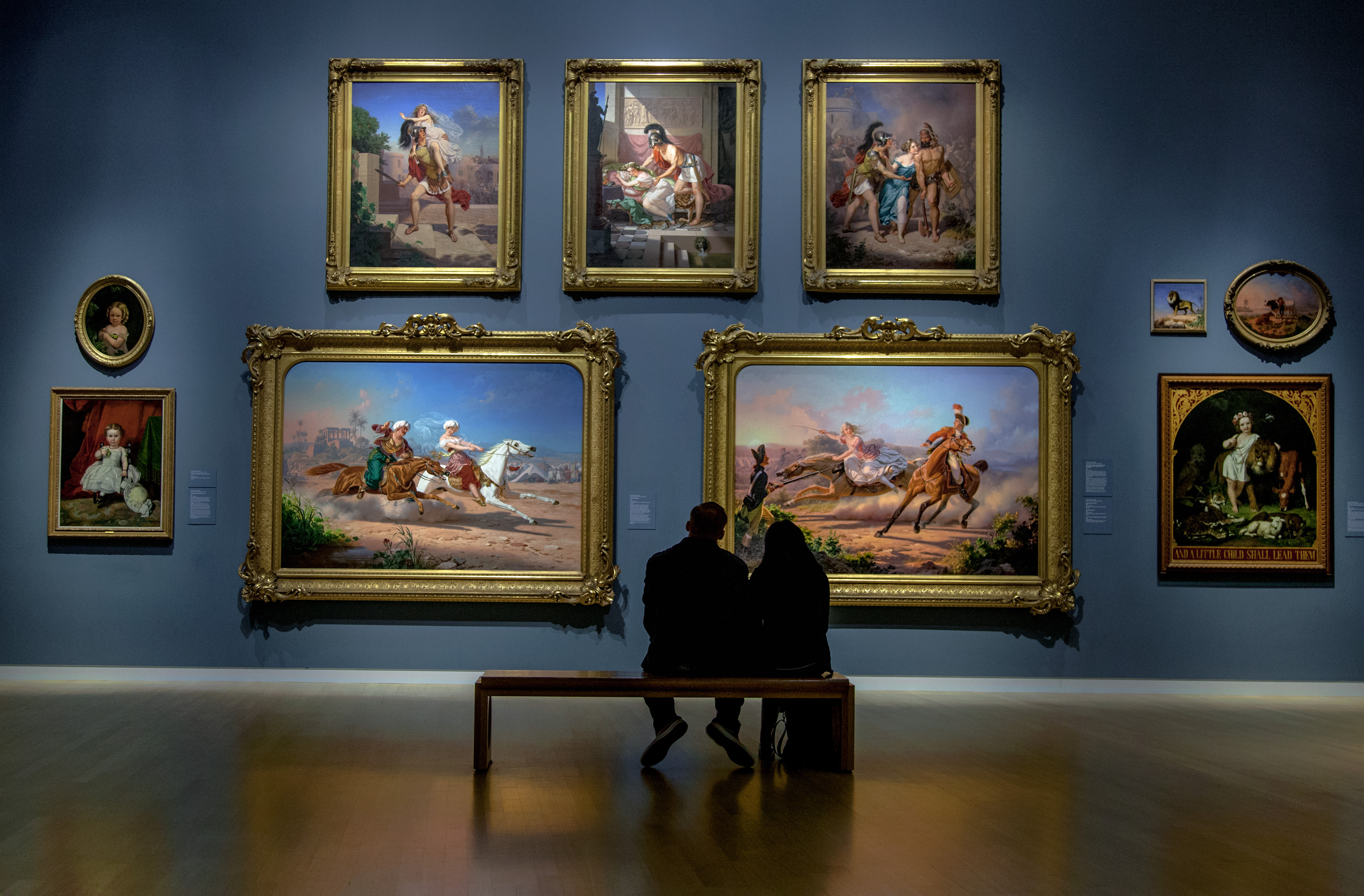 4853x3189 Free Images People, Bench, Museum, Couple, Painting, Paintings - Painting Museum