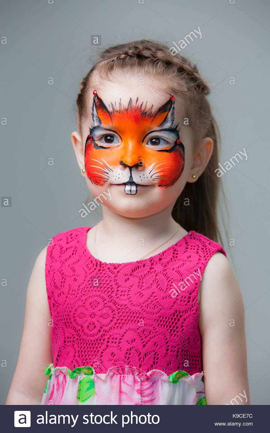866x1390 Beautiful Little Girl With A Painted Fox On Her Face. Face - Painting Of Girl Face