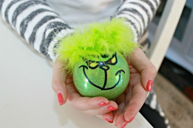 650x433 Painted Grinch Ornament - Painting Ornaments