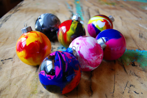 600x399 Swirled Paint Ornaments Artsmudge - Painting Ornaments