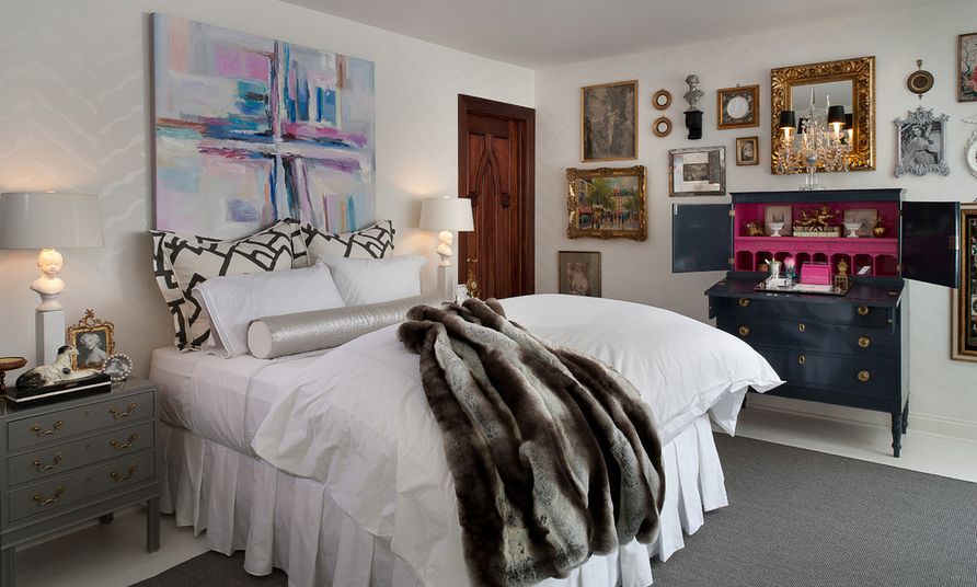 892x536 How To Give Character To A Bedroom With A Painting Over The Bed - Painting Over Canvas Wall Art