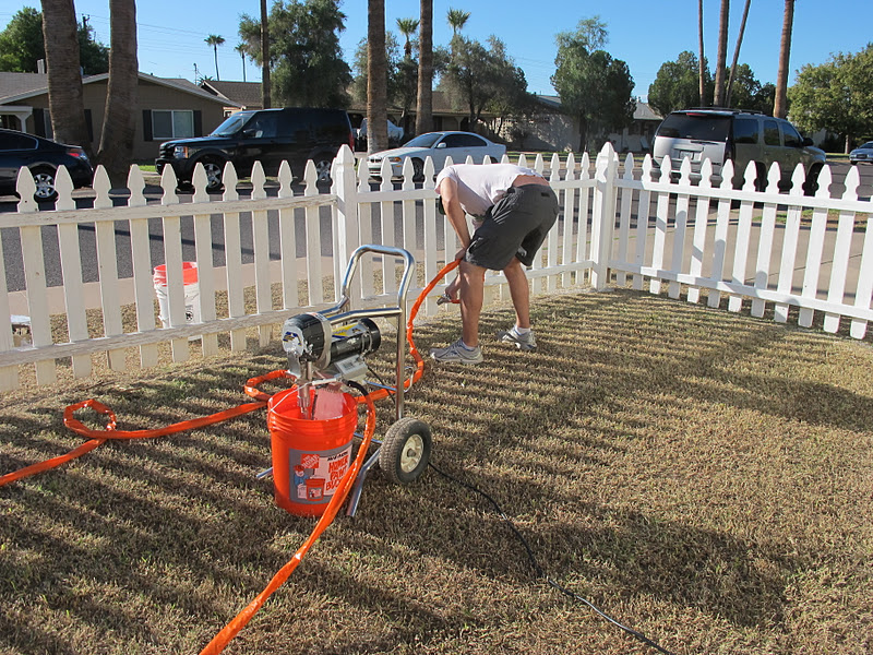 800x600 Painting A White Picket Fence - Painting Picket Fence