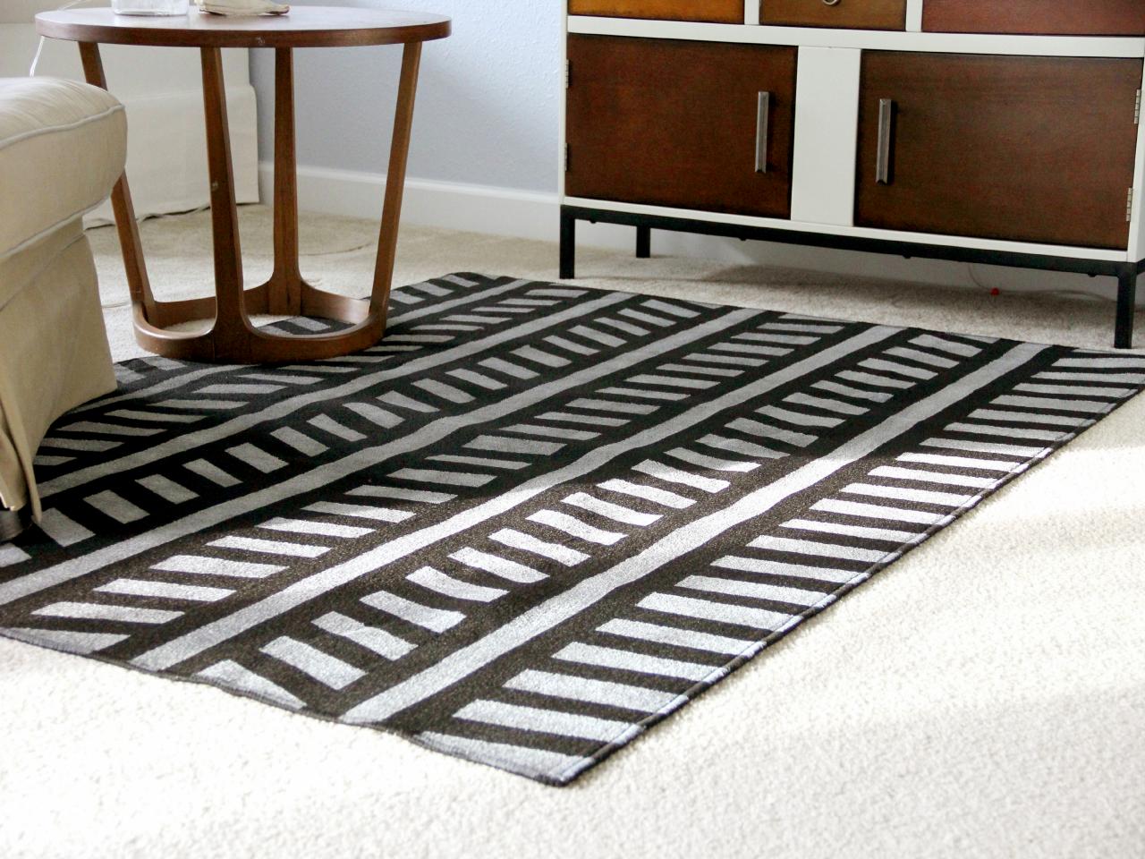 1280x960 How To Paint A Design On A Low Pile Rug How Tos Diy - Painting Rug