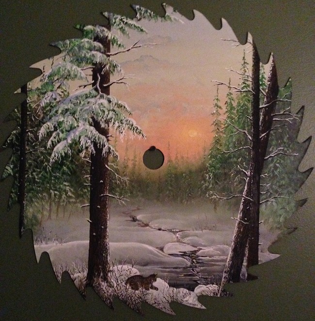 650x663 Most People Would Overlook An Old, Unused Saw Not This - Painting Saw Blades