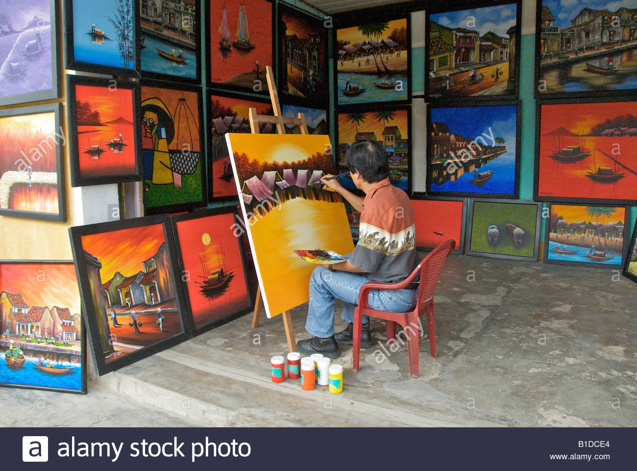 1300x960 Artist Painting In Art Shop Hoi An Vietnam Stock Photo 18120204 - Painting Shop