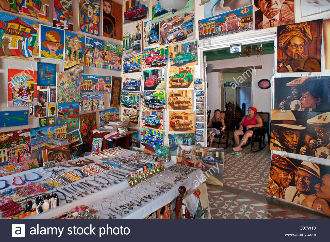 1300x955 Painting Shop Trinidad Cuba Stock Photo 40169836 - Painting Shop