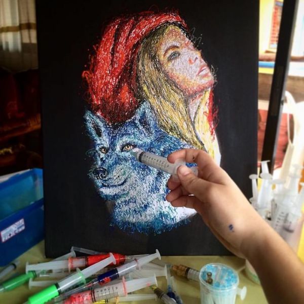 600x600 This Nurse Paints With A Syringe In Her Free Time - Painting Syringe