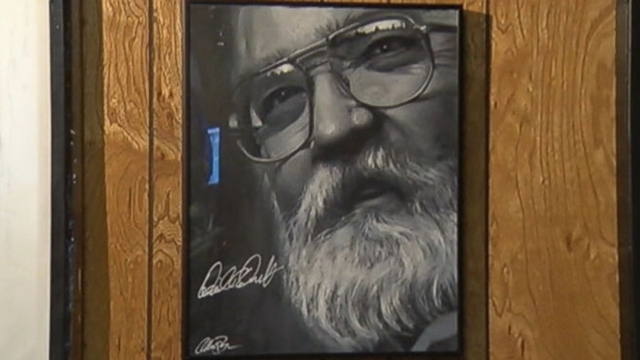 640x360 Art To Die For Missouri Artist Paints Portraits With Human - Painting With Cremation Ashes