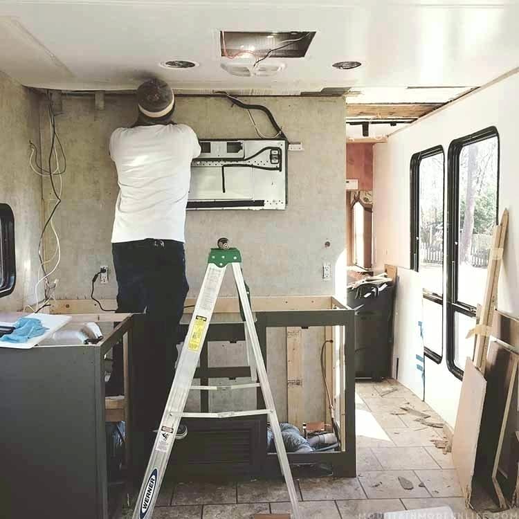 750x750 Painting An Rv Interior Painting An Interior Renovating After - Painting With Leak