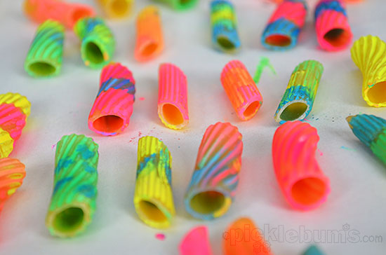 550x364 Painting Pasta To Thread - Pasta Painting