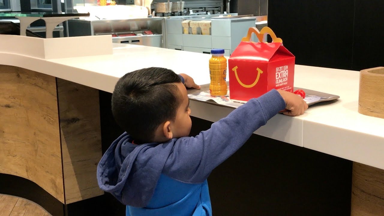 1280x720 Kids Mcdonald's Happy Meal Kids Toys Paw Patrol Face Paint Fun - Paw Patrol Painting Games