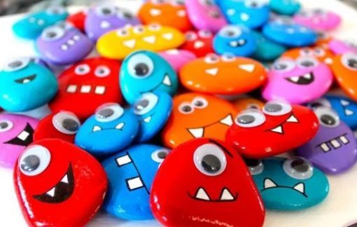 510x324 Ten Ways To Paint Pebbles That Will Make You Smile - Pebble Painting