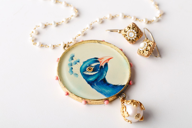 800x534 Baroque Peacock Pendant In Painting World Magazine - Pendant Painting