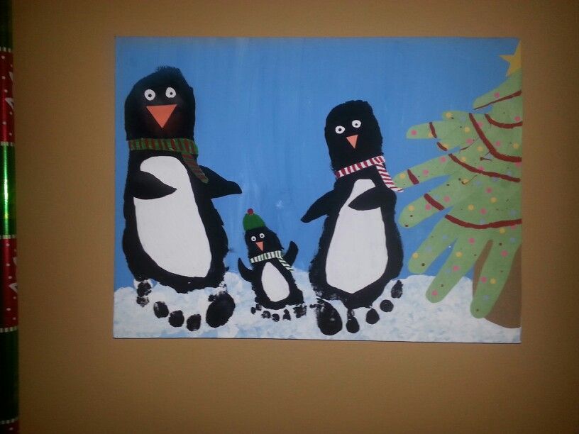 816x612 Christmas Penguins Family Christmas. Paint The Background First - Penguin Feet Painting