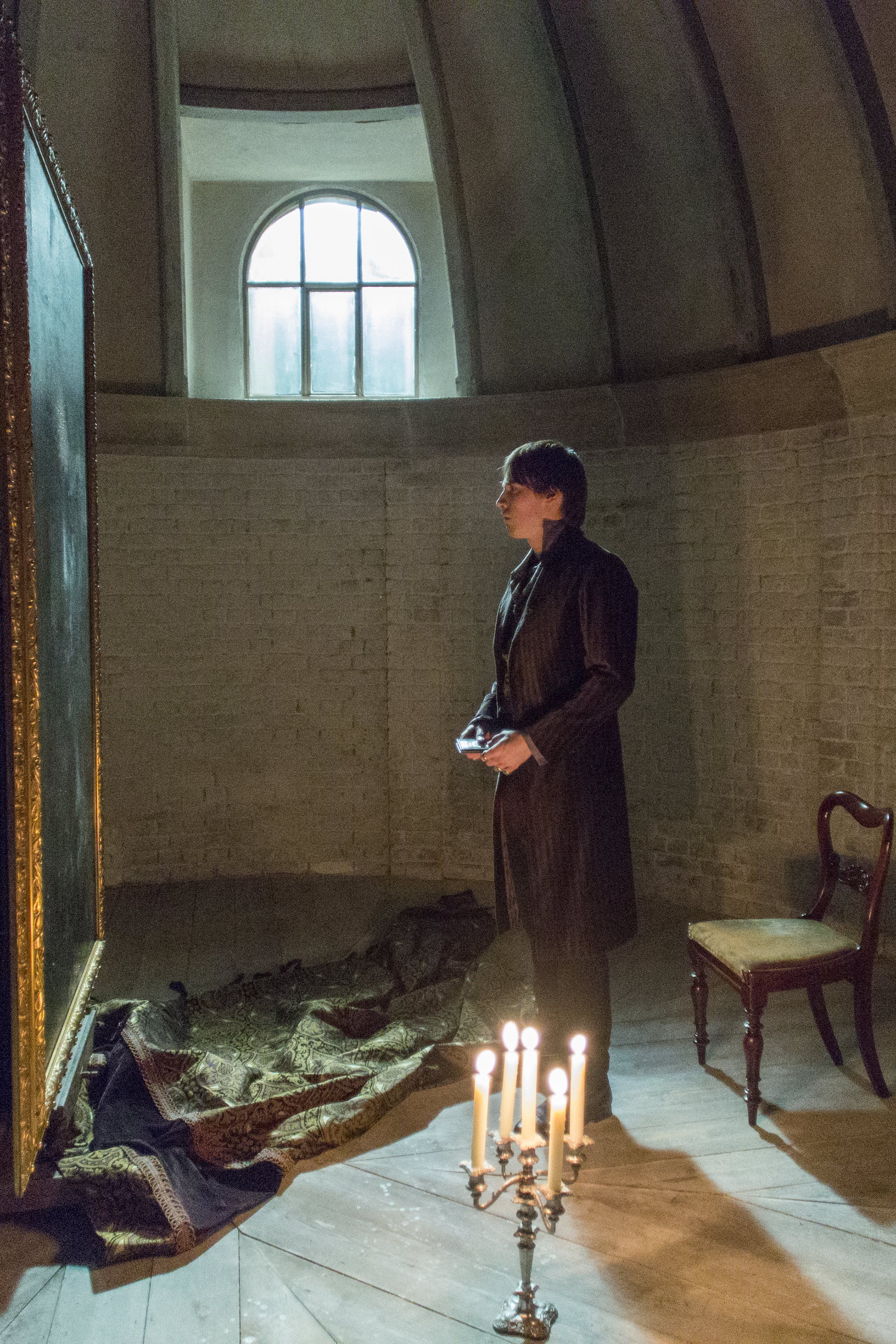 2400x3600 Dorian Gray As He Looks - Penny Dreadful Painting