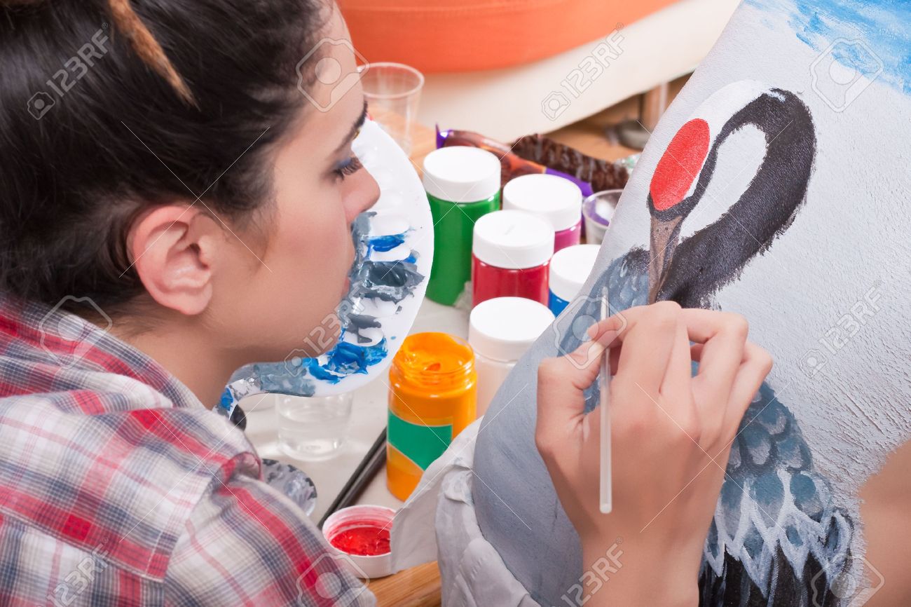 1300x866 Photos Person Painting A Picture, - Person Painting