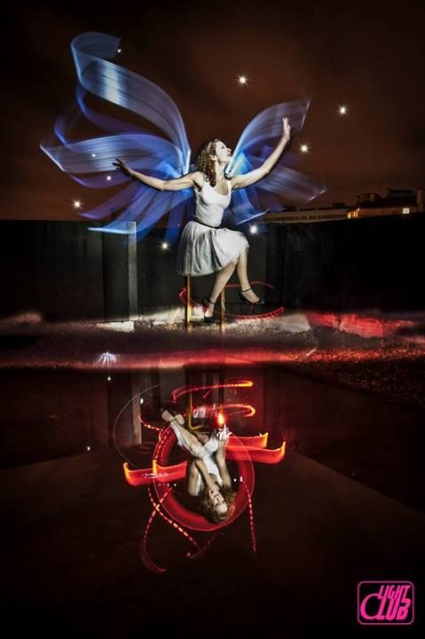 479x720 Watch These Random Light Painting Doodles Defy The Laws Of Physics - Physics Painting