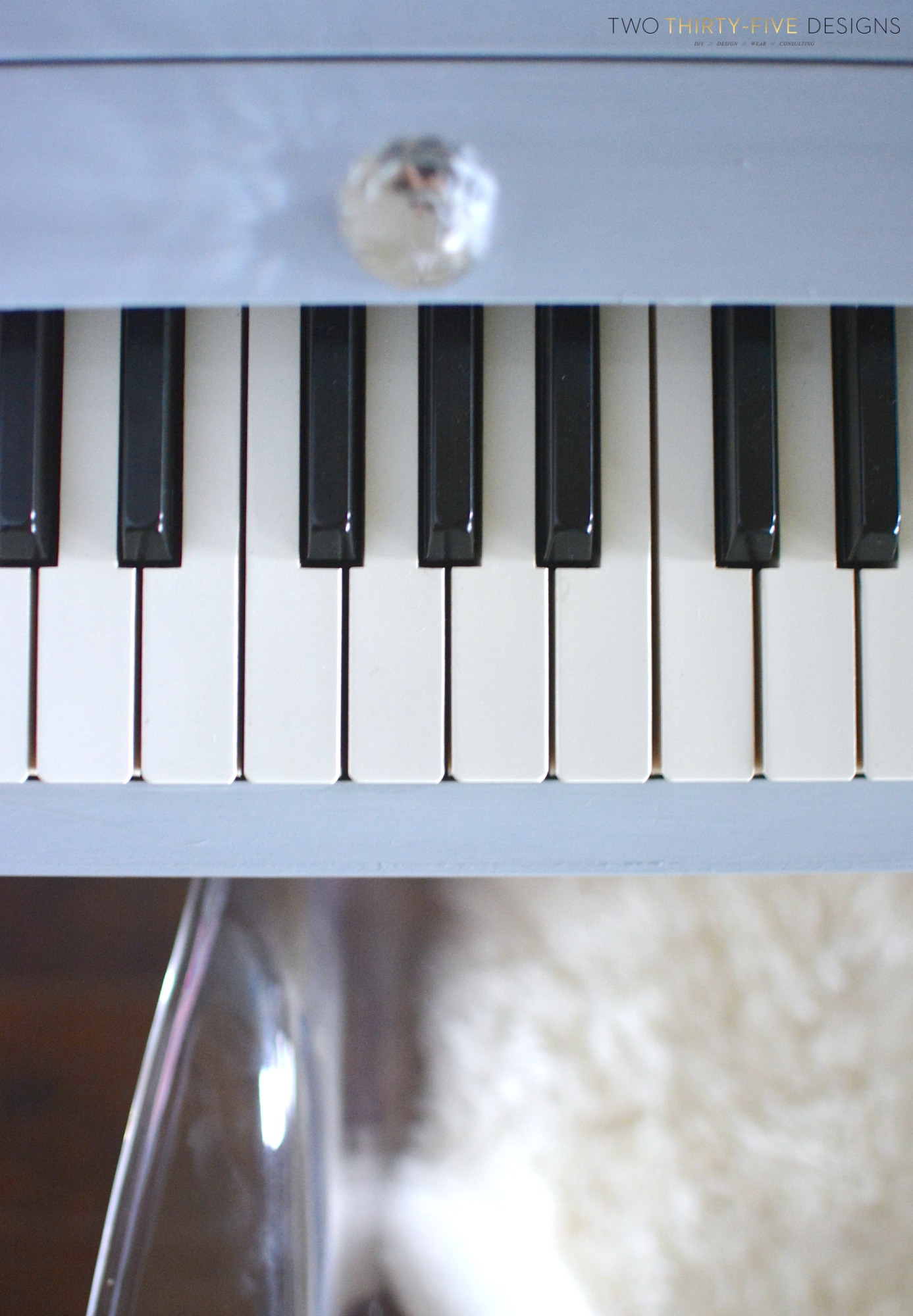 1387x2000 Chalk Painted Piano - Piano Keys Painting