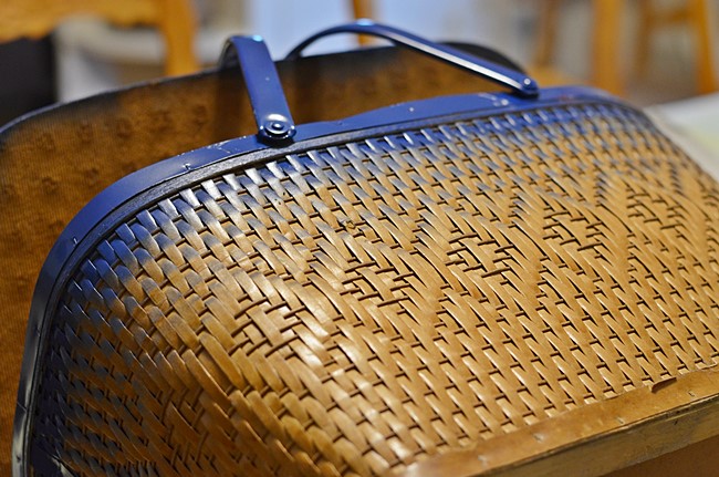 650x431 Painted Patriotic Picnic Basket - Picnic Basket Painting