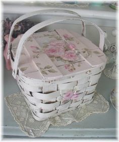 236x282 My Shabby Chateau Vintage Picnic Basket Makeover Craft - Picnic Basket Painting