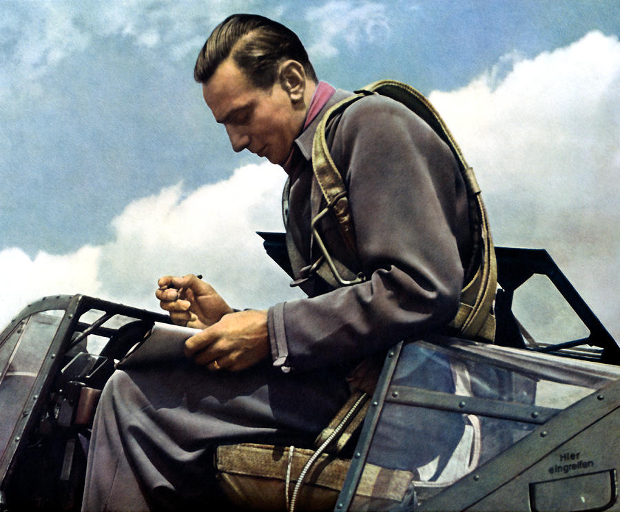 900x743 Wwii Luftwaffe Test Pilot Fritz Wendel Painting By Historic Image - Pilot Painting