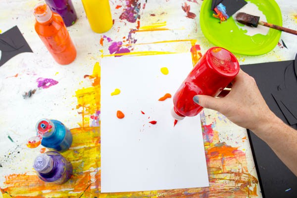 600x400 Spooky Silhouette Tree Kids Art Project - Play Doh Painting