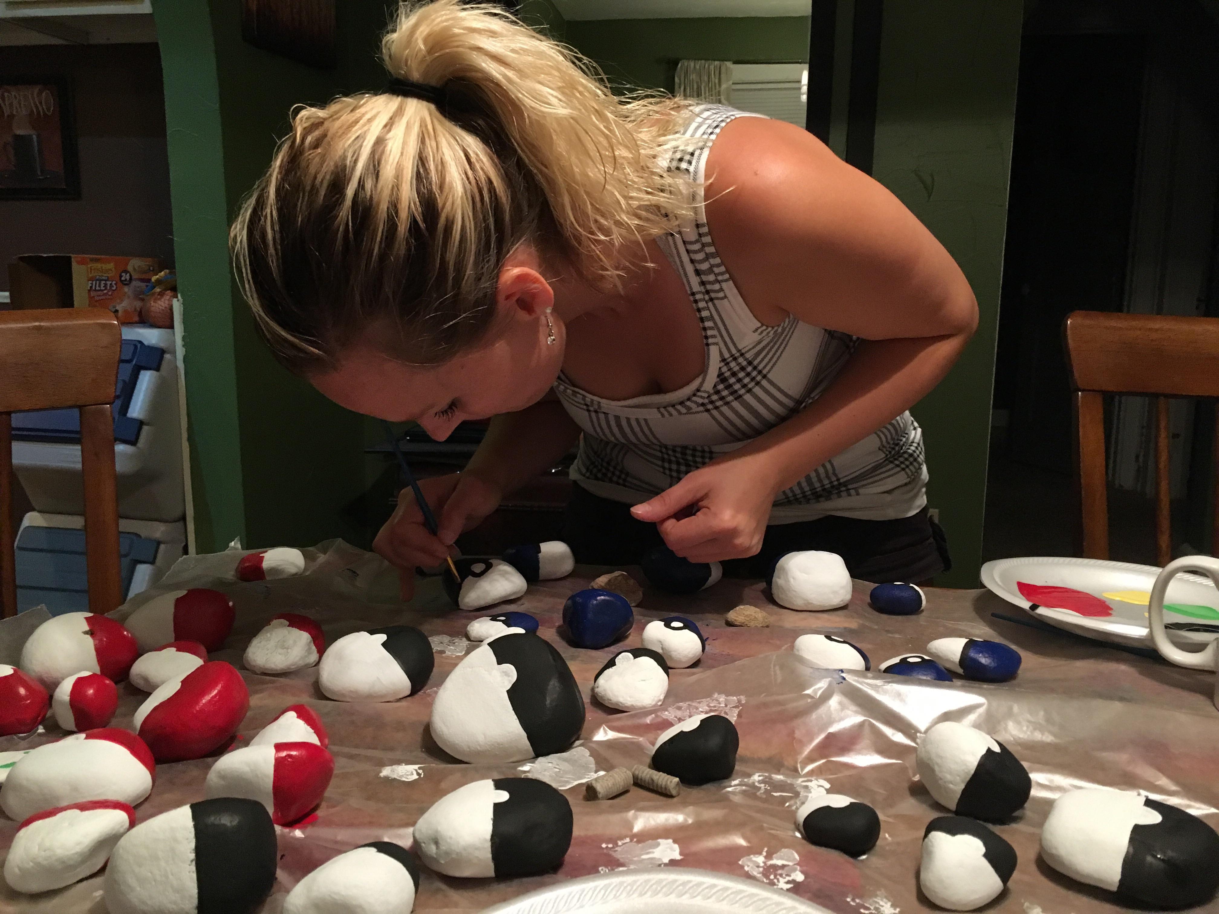 4032x3024 Gf Painting Pokeball Rocks To Hide Around Town On Our Walks - Pokeball Painting