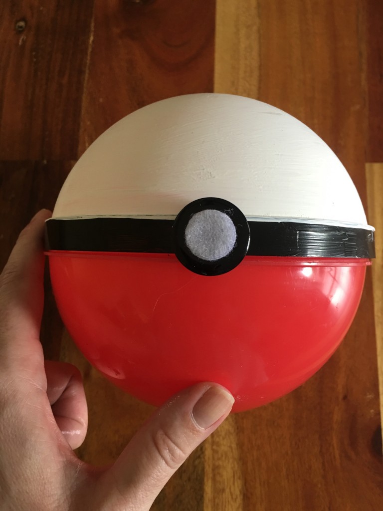 768x1024 Diy Pokeball Favors All Things Graceful - Pokemon Ball Painting
