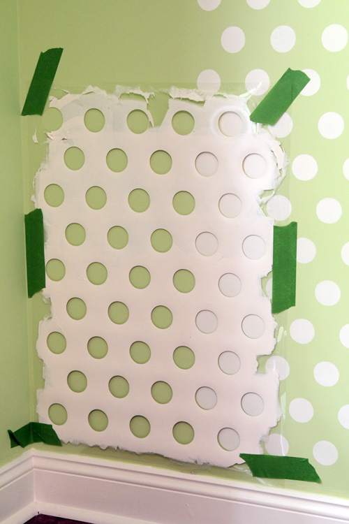 500x750 Use Laundry Basket To Paint Polka Dots Organizedchaosonline - Polka Dot Painting