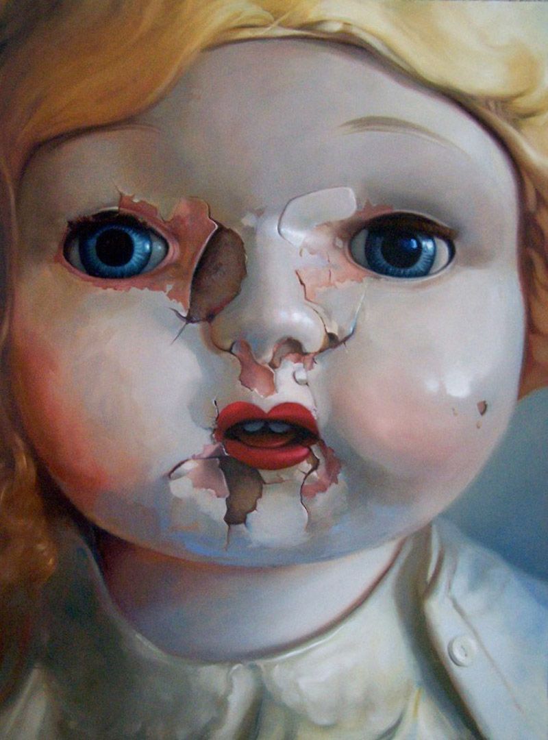 painting porcelain dolls