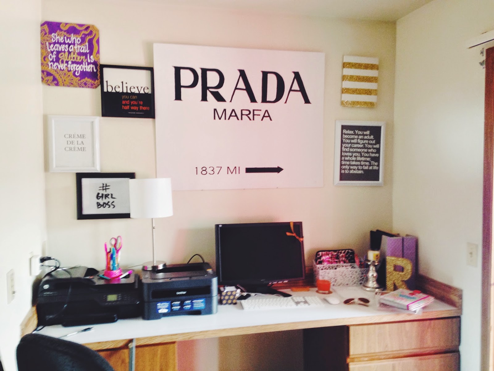1600x1200 Diy Prada Marfa Sign Rachel Rosalie Design - Prada Marfa Painting