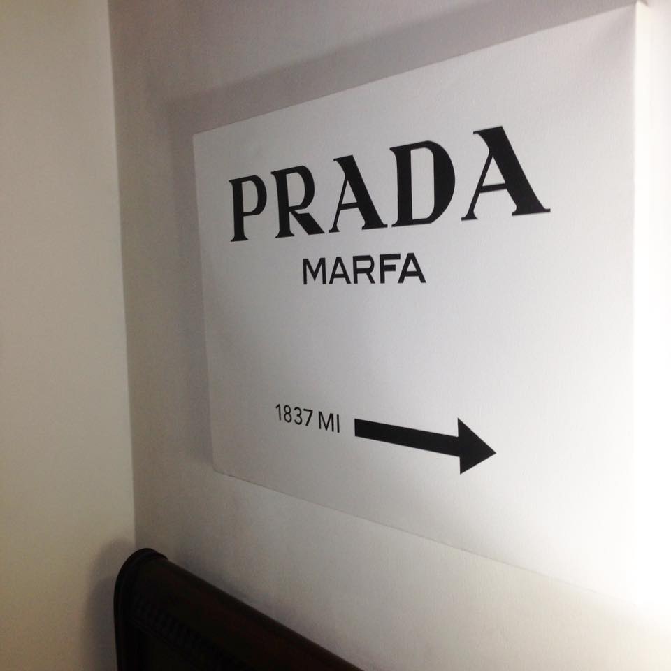 Prada картина marfa