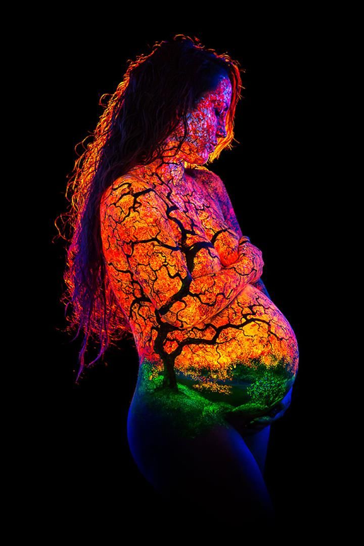 720x1079 John Poppleton - Pregnant Woman Painting