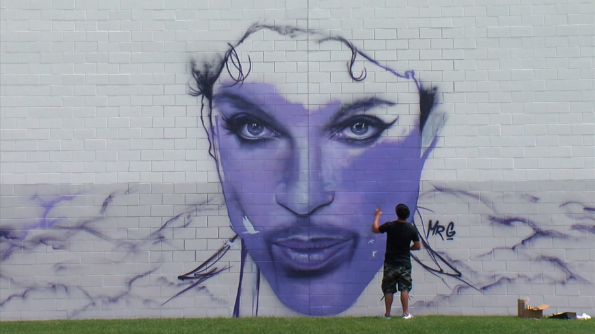 1920x1080 New Zealand Artist Painting Prince Mural In Chanhassen Wcco - Prince Painting