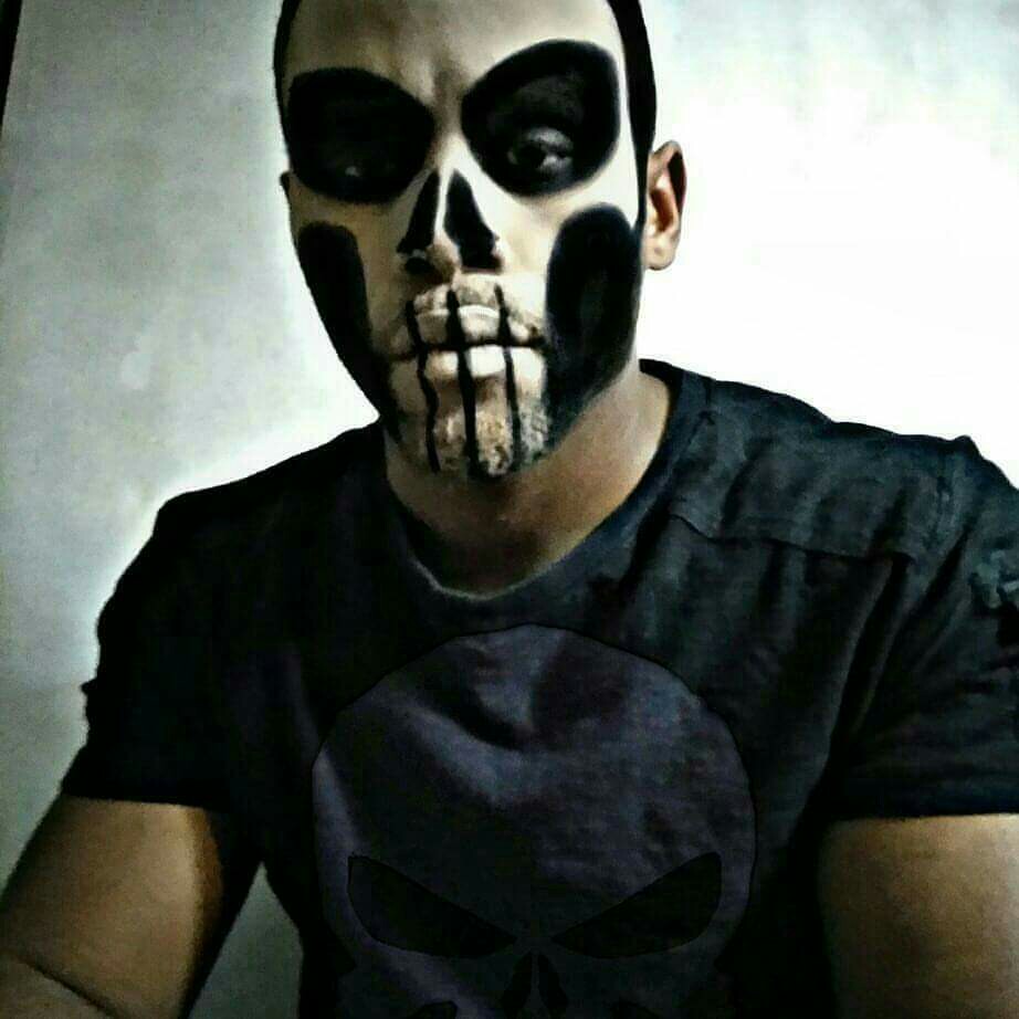 922x922 The Latest Punisher Face Paint To Try You Painting Face Painting - Punisher Skull Face Painting