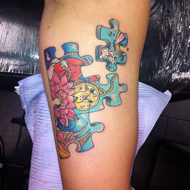 640x640 Best Exclusive Puzzle Pieces Tattoos - Puzzle Piece Painting