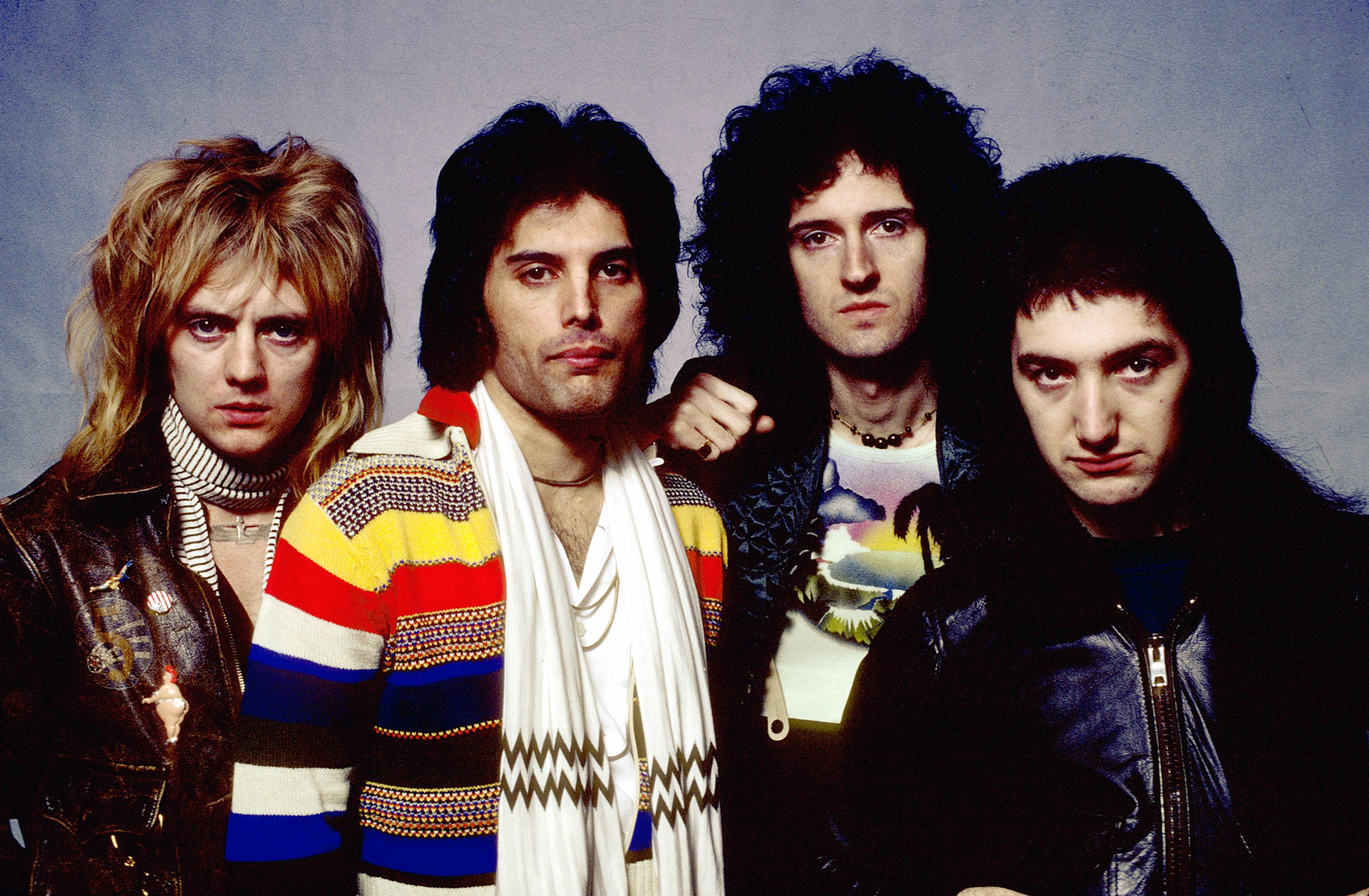 3600x2358 Queen'S - Queen Band Painting