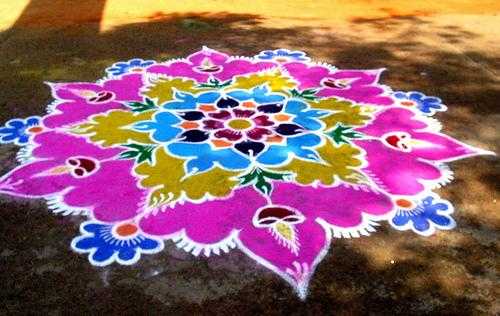 500x316 The Painted Floors Of India - Rangoli Painting