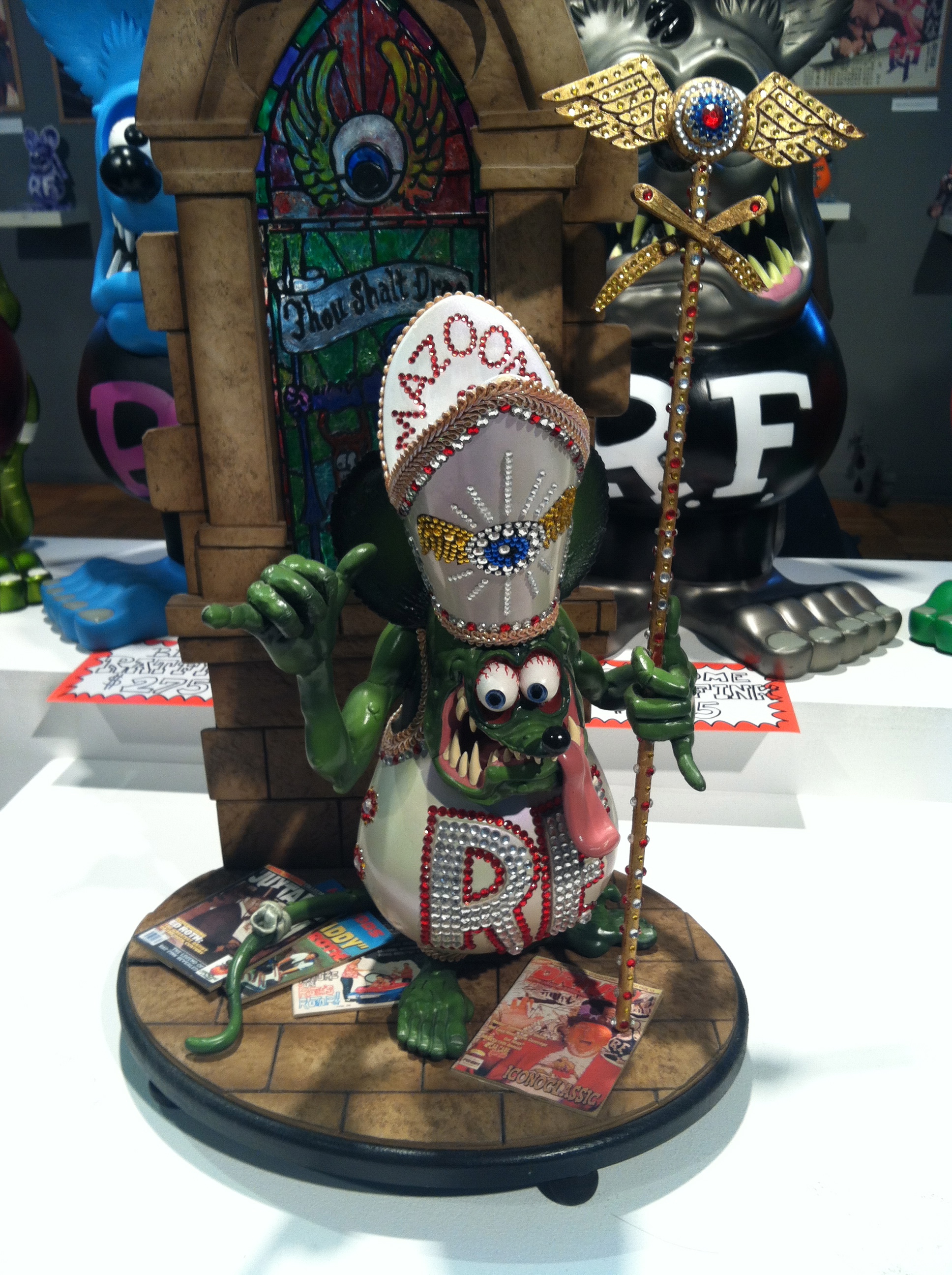 1936x2592 Rat Fink Display In Hollywood Carpy's Cafe Racers - Rat Fink Painting