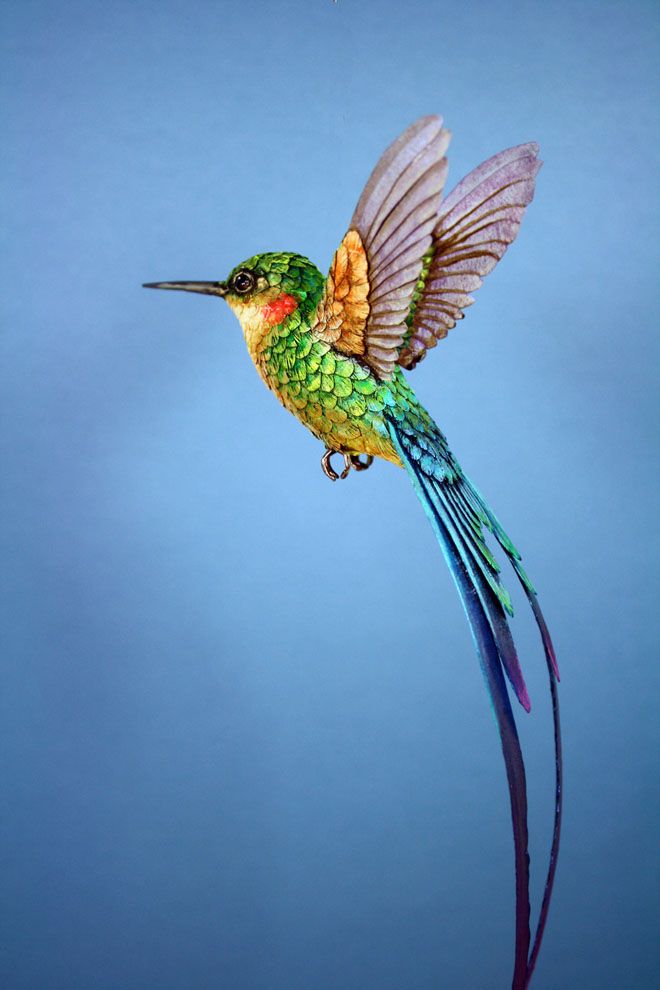 660x990 Artist's Hyper Realistic Bird Sculptures Are Made From Wood - Realistic Bird Painting