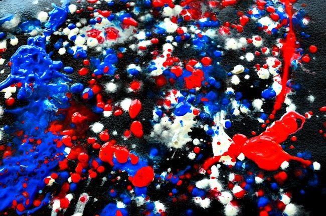 650x432 July 4th Art Splatter Art And Display Craft Fun Littles - Red White And Blue Painting