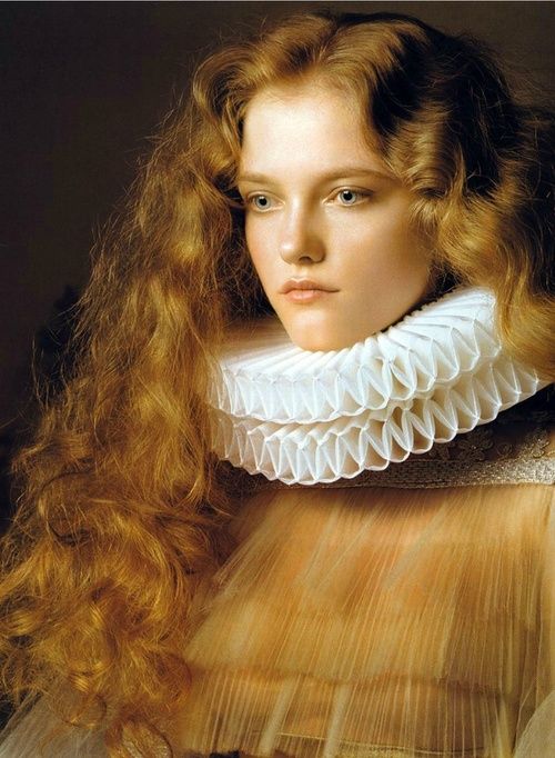 500x682 Queen Of The Renaissance Vlada Roslyakova By Fashion Photographer - Renaissance Queen Painting