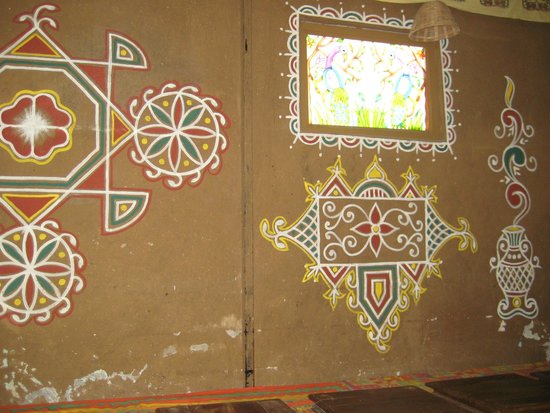 550x413 Wall Painting In The Dining Room - Restaurant Wall Painting