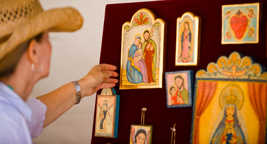 900x488 Spanish Amp Indian Market In Santa Fe New Mexico Travel Blog - Retablo Painting