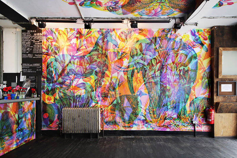 800x533 Rgb Murals That Transform Under Different Colored Lights - Rgb Painting