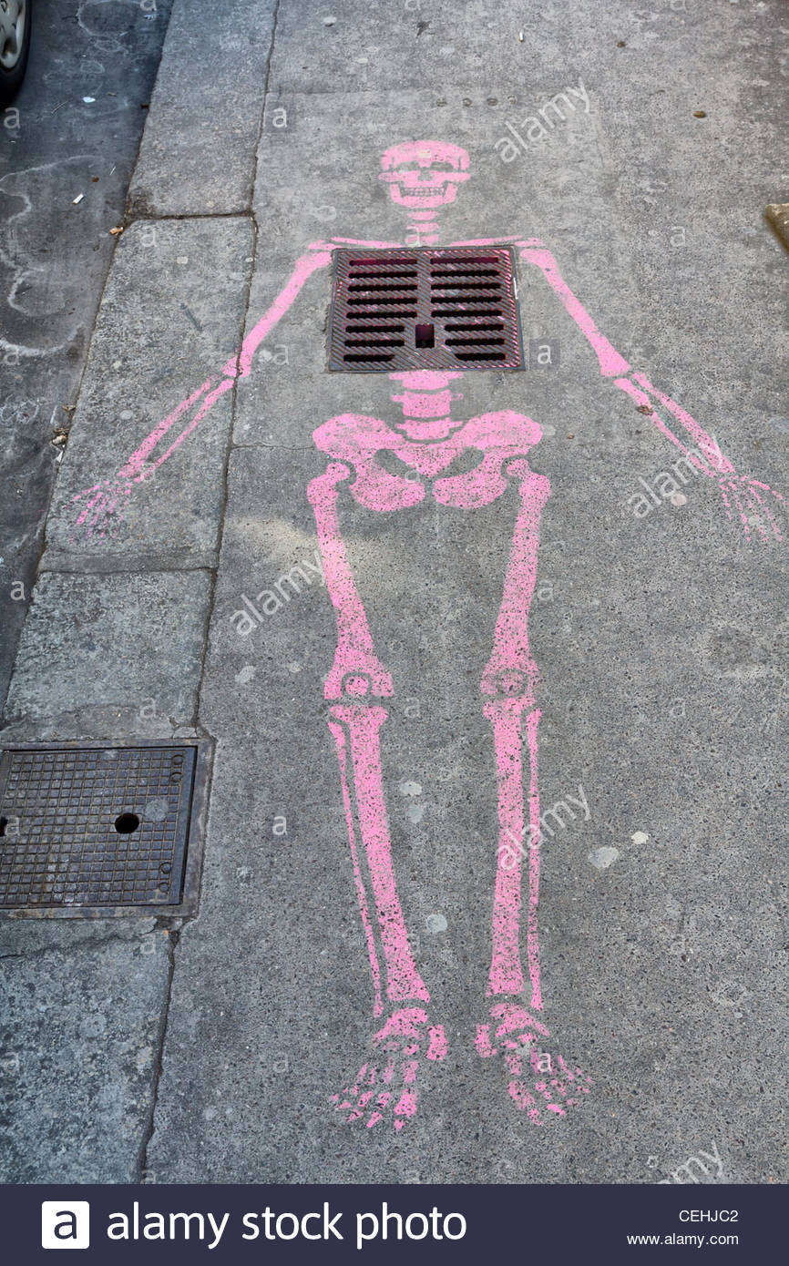 866x1390 Skeleton Painted Onto Pavement, With Draincover As Rib Cage, Paris - Rib Cage Painting
